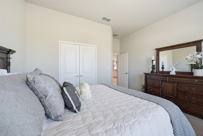 property at 6618 Nichols Lndg