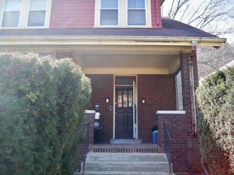 1059 North Ave, Unit 2nd floor, Unit 2nd floor