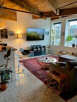 1408 12th Ave, Unit 204 in Seattle, WA - Building Photo