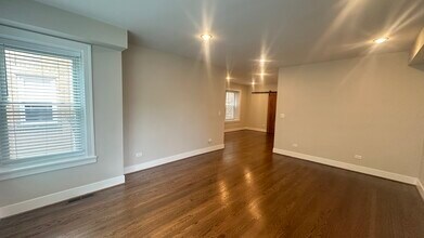 5632 N St Louis Ave in Chicago, IL - Building Photo - Building Photo