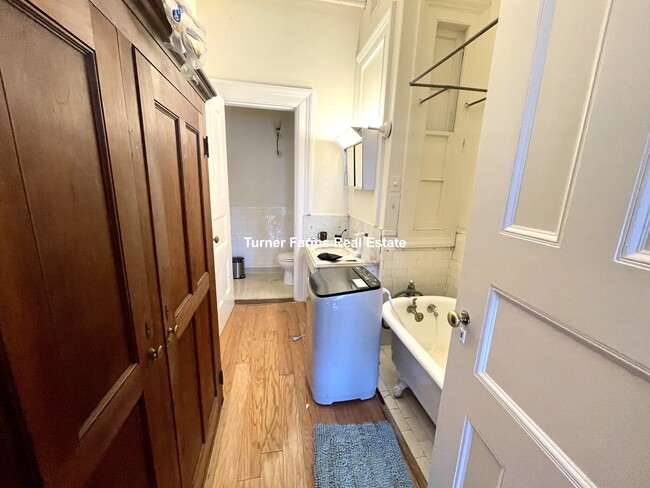 465 Beacon St, Unit 3F in Boston, MA - Building Photo - Building Photo