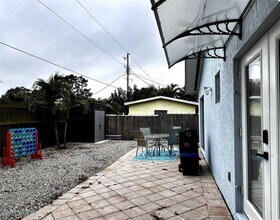 742 111th Ave N in Naples, FL - Building Photo - Building Photo