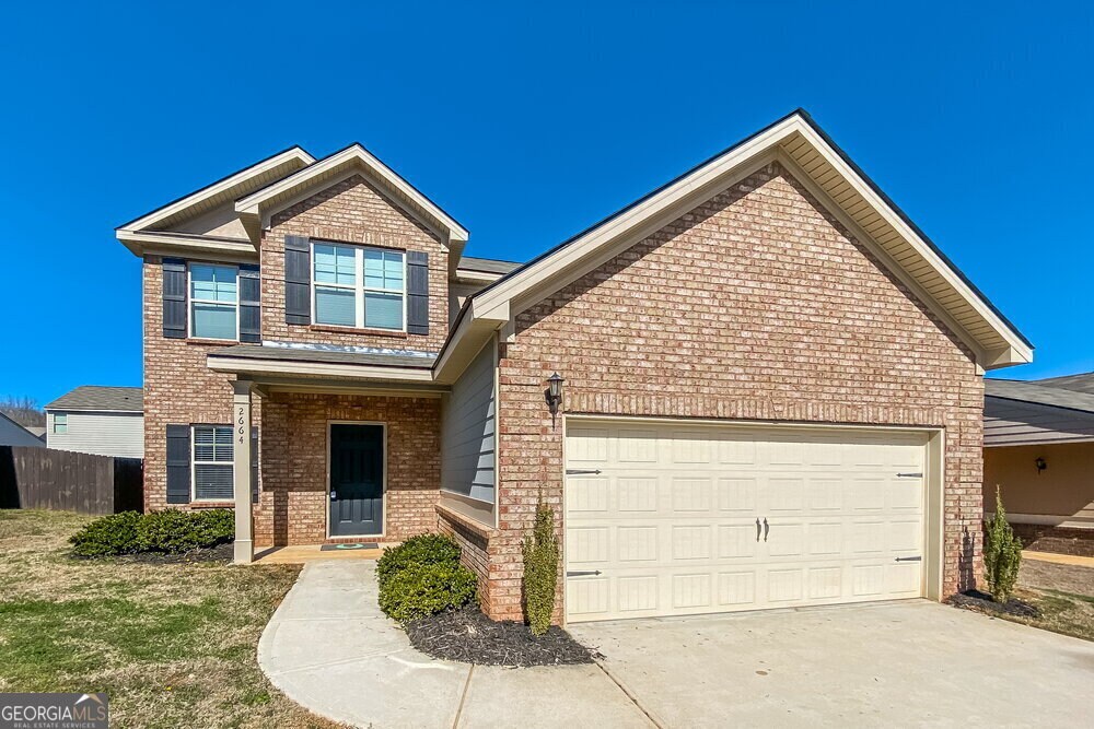 2664 Calvary Dr in Hampton, GA - Building Photo