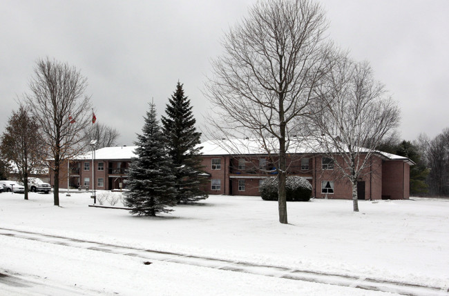 Pefferlaw & Lions Housing in Georgina, ON - Building Photo - Building Photo