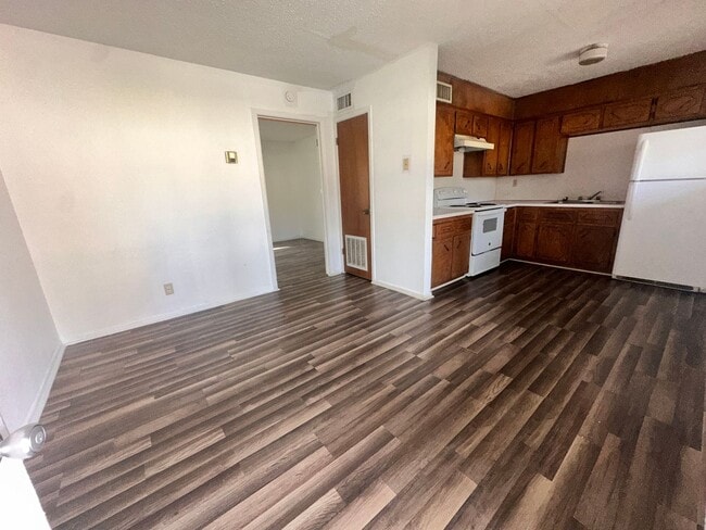 property at 310 N Gilmer St