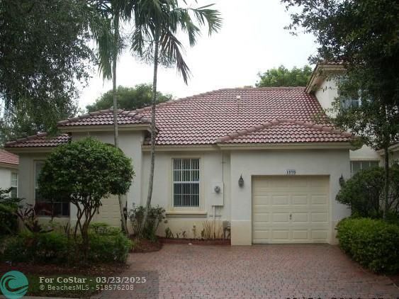 1898 NW 79th Way in Pembroke Pines, FL - Building Photo