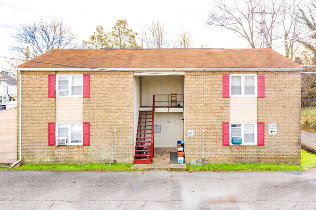 401-403 Strawberry Ln in Havre De Grace, MD - Foto de edificio - Building Photo