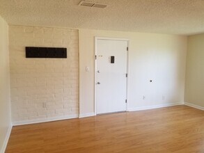 1723 N Robb St in Lakewood, CO - Building Photo - Building Photo