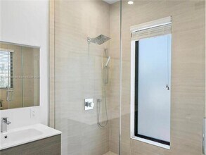 322 Balboa St in Hollywood, FL - Building Photo - Building Photo