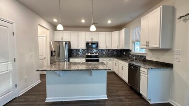 312 Catawba Br Wy in Moncks Corner, SC - Building Photo - Building Photo