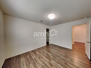 2378 Violet Ln in Kyle, TX - Building Photo - Building Photo