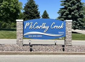 McCarthy Creek Apartamentos