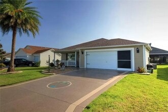 2393 Carriage Hill Way in the Villages, FL - Building Photo - Building Photo