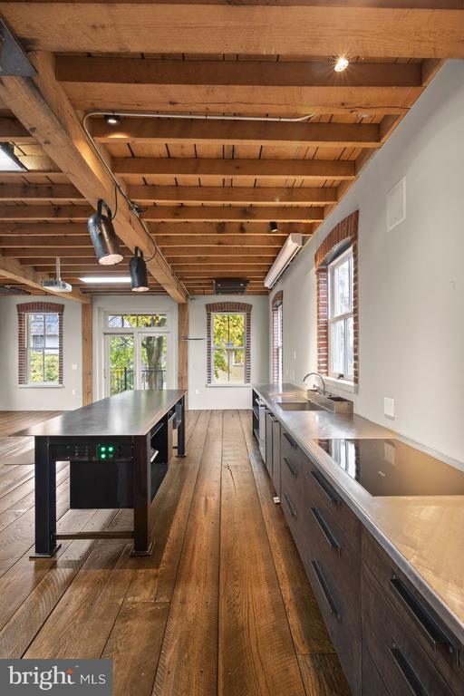property at 124 Mary St