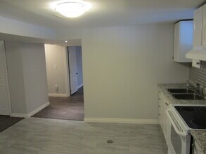 1159 Ridgecrest Ave in Oshawa, ON - Building Photo - Building Photo
