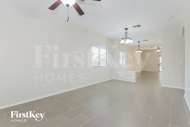 11584 W Stone Hearth St in Marana, AZ - Foto de edificio - Building Photo