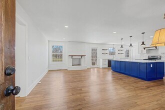 2707 Cages Bend Rd in Gallatin, TN - Building Photo - Building Photo