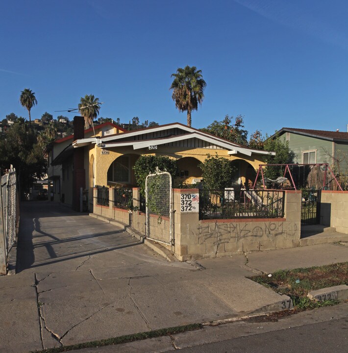 370-372 Avenue 51 in Los Angeles, CA - Building Photo