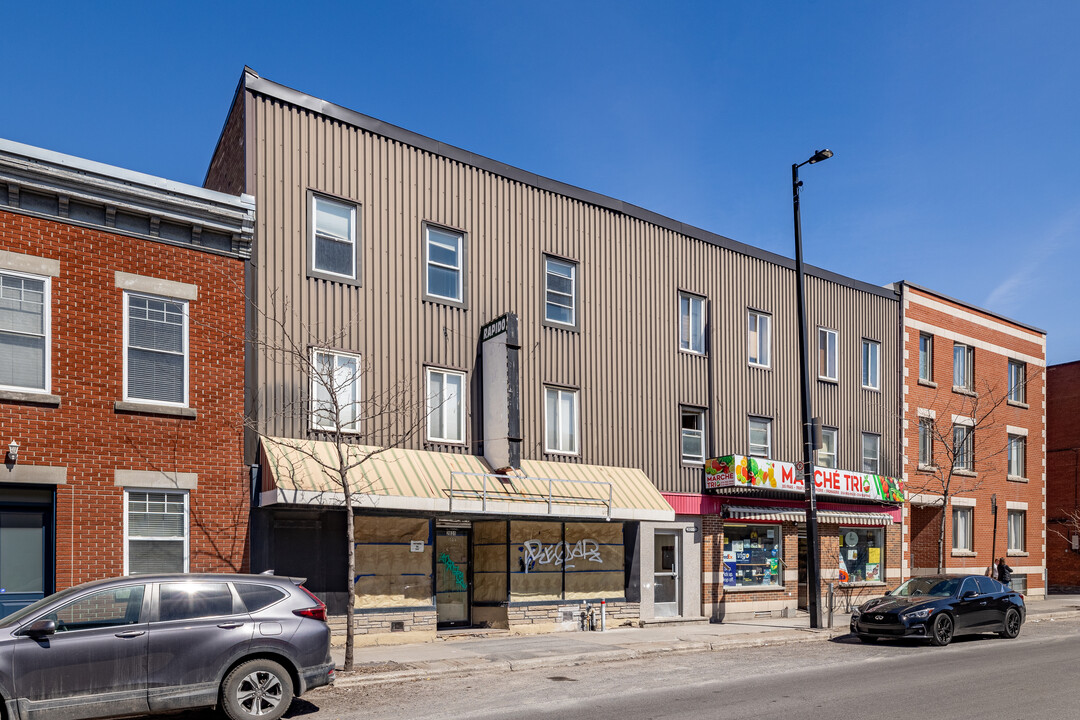 2021 Frontenac Rue in Montréal, QC - Building Photo