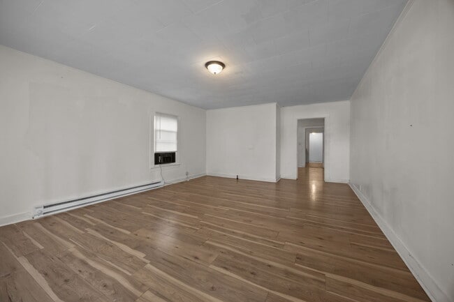 313 Burton Ave, Unit A in High Point, NC - Foto de edificio - Building Photo