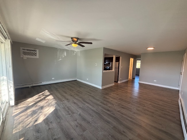 4542 Heartland Dr in Richton Park, IL - Building Photo - Building Photo