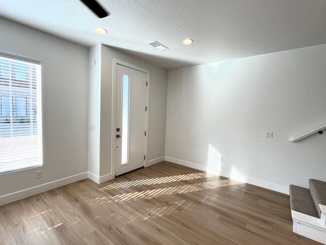2656 E Gray Birch Dr in Saint George, UT - Building Photo - Building Photo