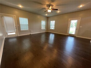 3915 SW Peachwood Dr in Bentonville, AR - Building Photo - Building Photo