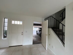 1225 N Broadway, Unit 9 in Escondido, CA - Foto de edificio - Building Photo