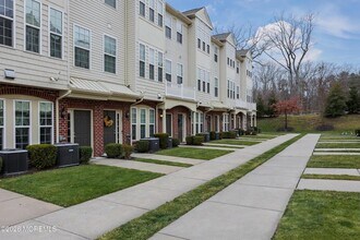 43 Jake Dr in Tinton Falls, NJ - Building Photo - Building Photo