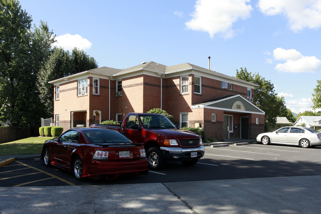 York Terrace in Winchester, VA - Building Photo