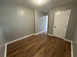 123 S Sam Davis Ave, Unit 2 in Pulaski, TN - Foto de edificio - Building Photo