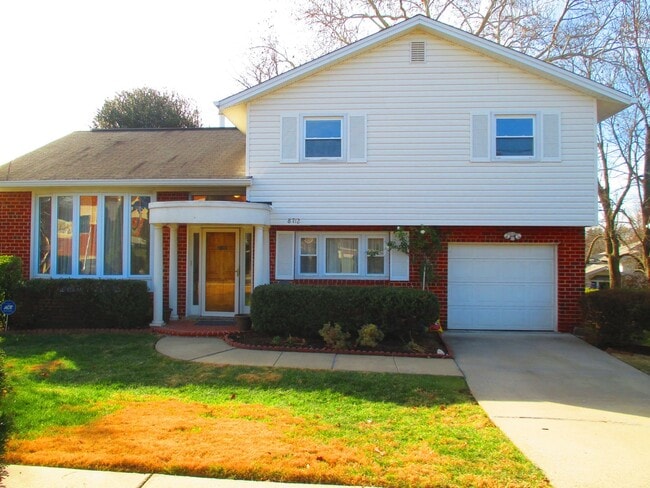 8712 Hartsdale Ave in Bethesda, MD - Building Photo - Building Photo