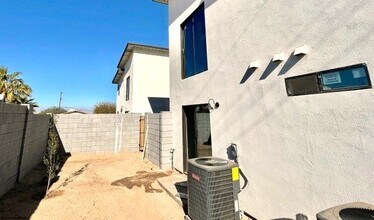 813 E Siesta Dr in Phoenix, AZ - Building Photo - Building Photo
