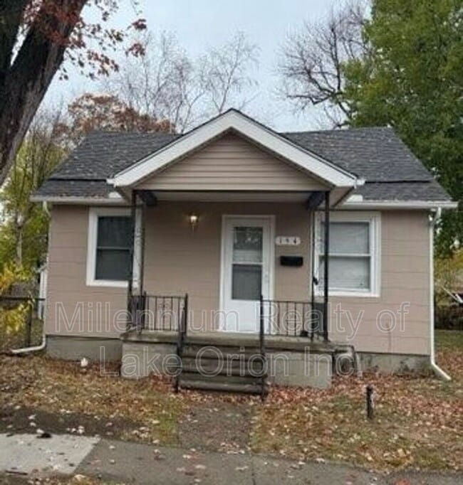 property at 154 W Madge Ave