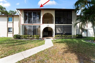 142 Lake Pine Cir in Greenacres, FL - Building Photo - Building Photo