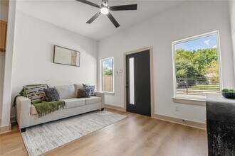 4214 Clover St in Houston, TX - Building Photo - Building Photo