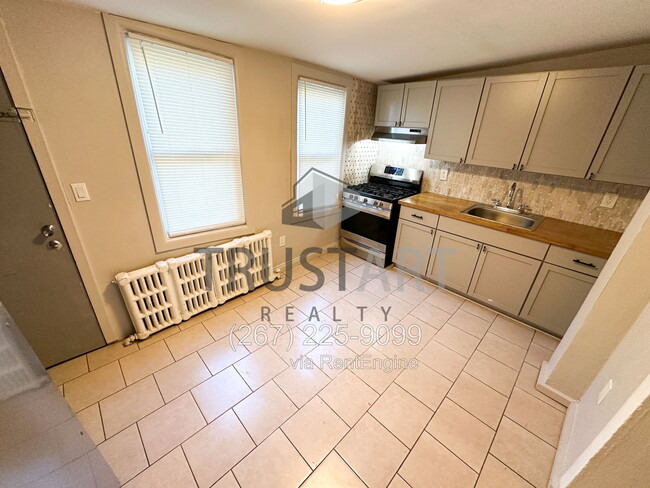 property at 1867 E Wensley St