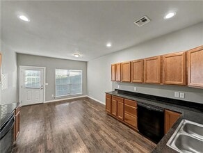 862 Oakwood Ln in Centerton, AR - Building Photo - Building Photo