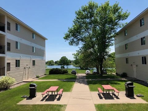 Lions Park Apartments in Elk River, MN - Building Photo