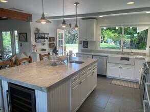 1706 Grandview St in Oceanside, CA - Building Photo - Building Photo
