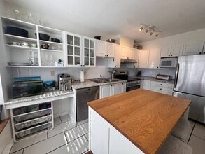 11757 236 St in Maple Ridge, BC - Building Photo - Building Photo