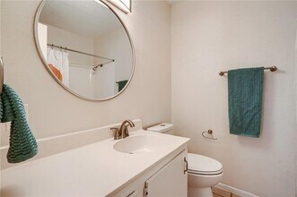 2712 Parker Ln in Austin, TX - Building Photo - Building Photo