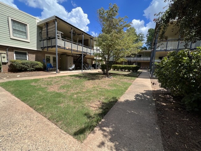 property at 2632 Park Rd
