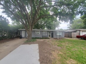 825 Camino in Mesquite, TX - Building Photo - Building Photo