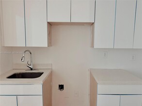 1525 Euclid Ave in Miami Beach, FL - Foto de edificio - Building Photo