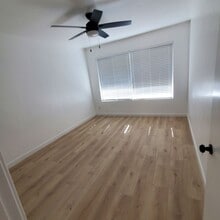 7119 Mountain View Ave in Huntington Park, CA - Foto de edificio - Building Photo