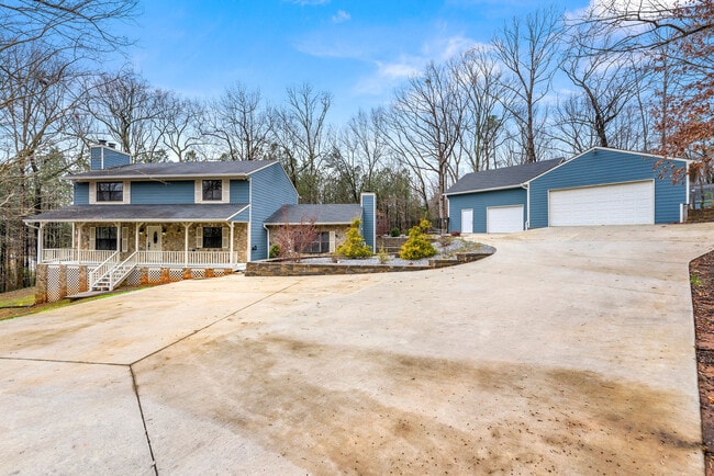 249 Tony Trl SE, Unit Bed and bath suite 1 in Mableton, GA - Foto de edificio - Building Photo