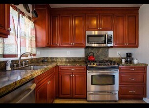 4277 Lois St in La Mesa, CA - Building Photo - Building Photo