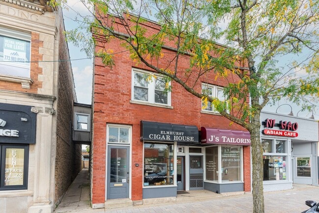property at 114 W Park Ave