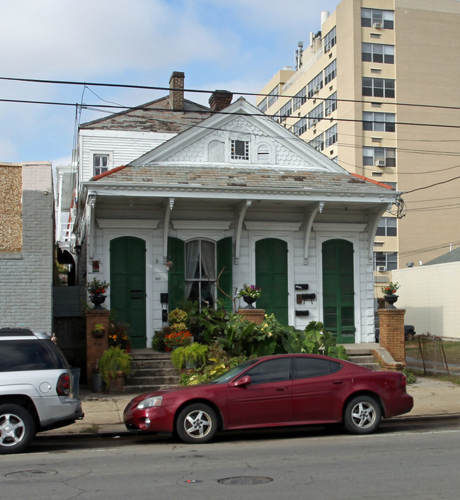 620 Elysian Fields Ave in New Orleans, LA - Foto de edificio - Building Photo